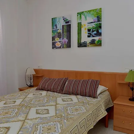 Апартаменти Tropic Seafront