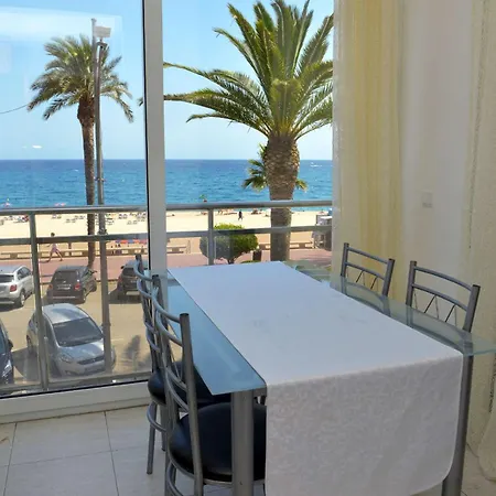 Tropic Seafront